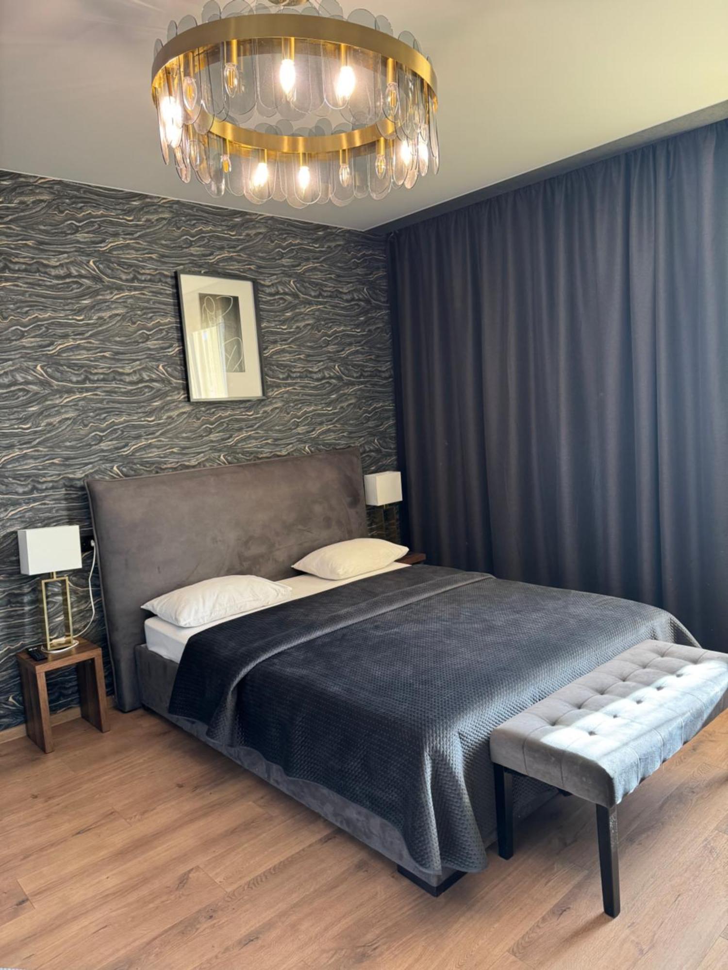 Apartments Lux In City Center Lviv Buitenkant foto
