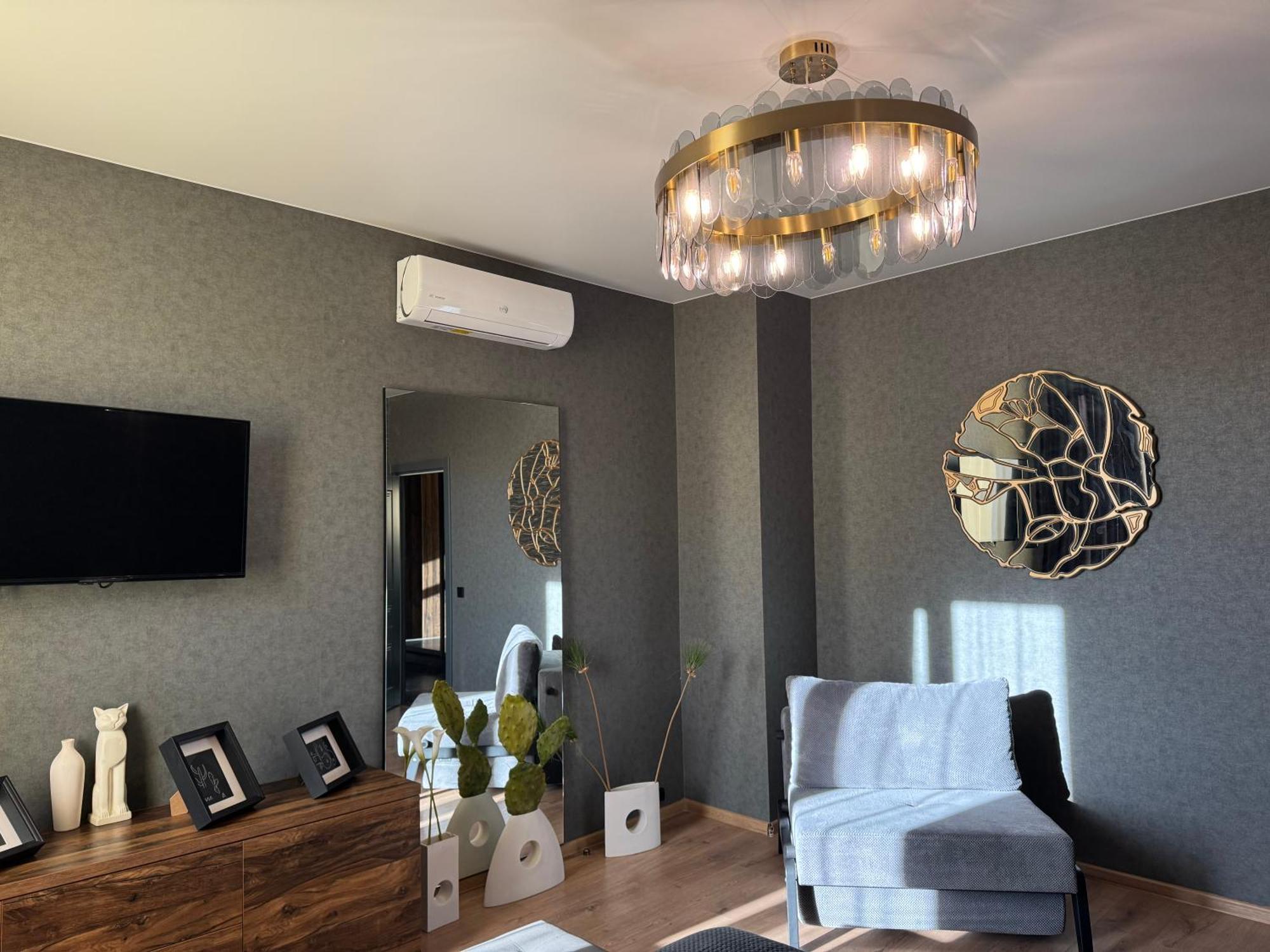 Apartments Lux In City Center Lviv Buitenkant foto
